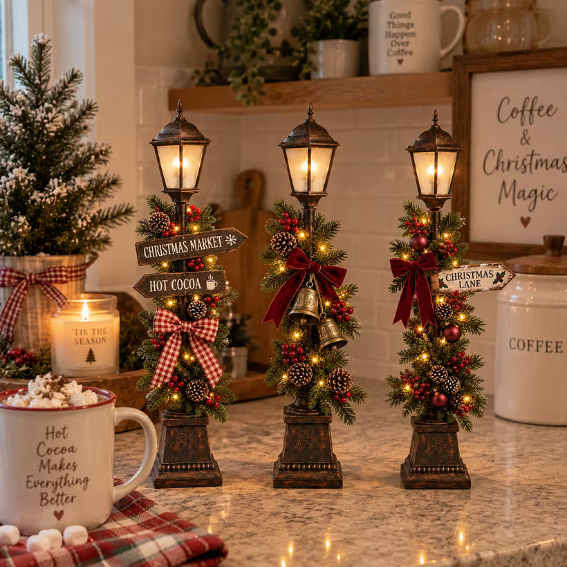 Old Christmas Streetlight – Lighted Tabletop Holiday Decor